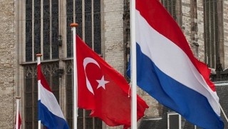 Hollanda Türkiye Büyükelçisi'ni geri çekti