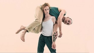 Bilim insanları açıkladı: Kadınlar erkeklerden biyolojik olarak daha güçlü