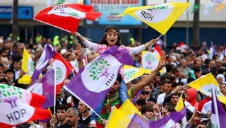 HDP’de biri doğudan, biri batıdan iki öz eleştiri öne çıktı