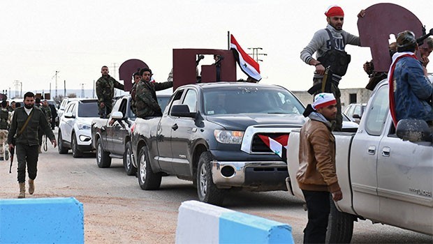 YPG sözcüsü: Suriye güçleri bombardımanına rağmen Afrin'de