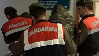 Yunanistan Savunma Bakanı: Askerlerimiz Türkiye'de rehin