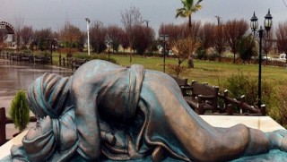 Halepçe, yüreklere kelepçe oldu