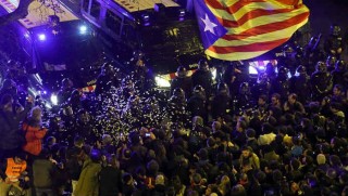 Katalan liderler tutuklandı, ülke karıştı!