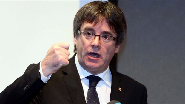 Puigdemont: Vazgeçmeyeceğim, istifa etmeyeceğim