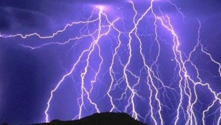 Siirt'te yıldırım düştü! 8 korucu yaralandı