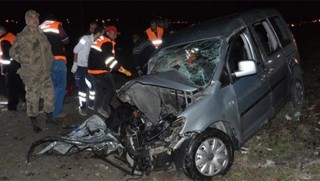 Ağrı'da feci kaza... 4 ölü, 3 yaralı