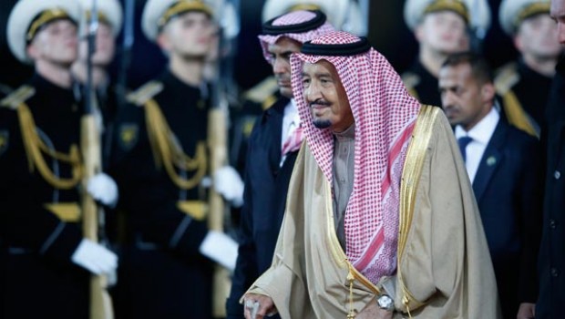 Suudi Arabistan'da darbe mi oluyor? Kraliyet Sarayı'nda silah sesleri