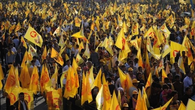Arap Gazetesi PDK'nin seçim zaferini değerlendirdi: Referandum!