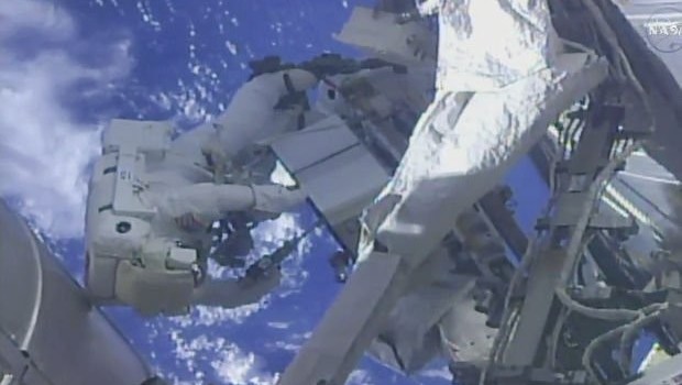 NASA tarihinin en ilginç diyaloğu: Kırmızı ışık yanmalı mı?