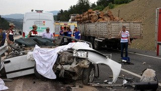 Maraş'ta korkunç kaza! 3 genç kız hayatını kaybetti