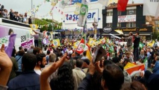 Ankara'da HDP'lilere saldırı