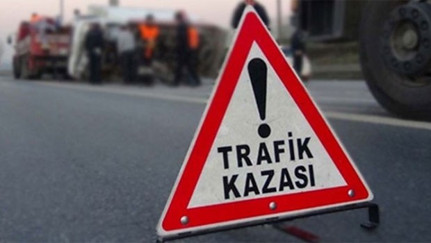 Erzincan'da yolcu otobüsü devrildi