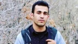 İran, Penahi’nin İdamını Erteledi