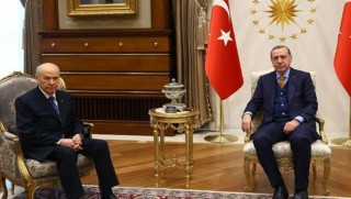 Erdoğan ile Bahçeli OHAL ve Bedelli konusunda anlaştı