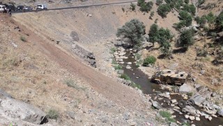 Şırnak'ta zırhlı araç şarampole devrildi: 1 ölü, 13 yaralı