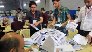 Duhok'ta elle oy sayma işlemi başladı