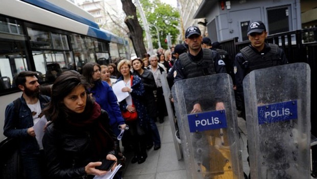 The Guardian'dan Türkiye yorumu