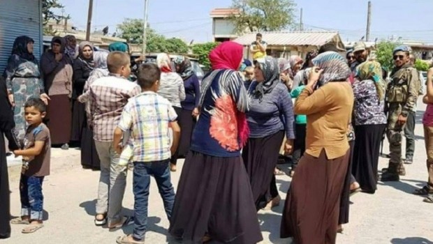 Efrin'de kadınlar sokağa indi!