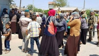 Efrin'de kadınlar sokağa indi!