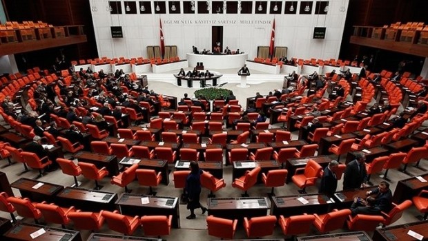 Bedelli askerlik teklifi TBMM'de kabul edildi