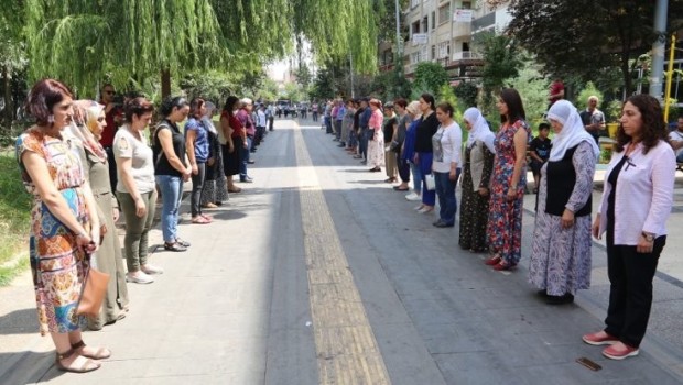 Diyarbakır’da Ezidi katliamı kınandı