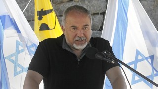 İsrail: Suriye'de her türlü senaryoya hazırız