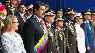 Maduro, ABD'nin yardımını kabul etti