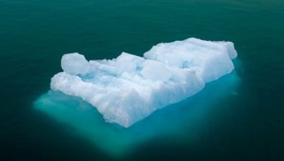 Kuzey Kutbu'nun en güçlü buz kütleleri kayıtlı tarihte ilk kez parçalandı