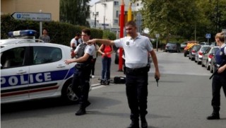 Paris'te Bıçaklı Saldırı: 2 Ölü, 1 Yaralı