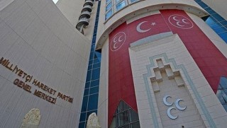 MHP 'af'ta ısrarcı: Meclis açıldığı gibi...