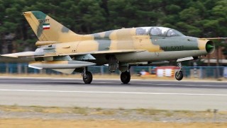 İran'da savaş uçağı düştü 