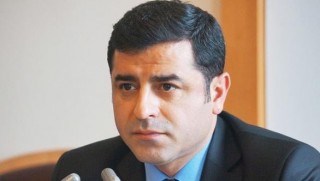 Demirtaş'tan mahkeme heyetine: Siyasi kimliğimiz sizi ilgilendirmemeli