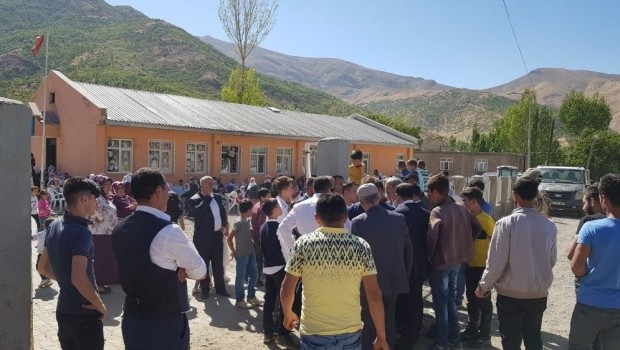 Tatvan’da maganda dehşeti: 1 çocuk yaralandı