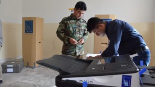 Kürdistan'da güvenlik görevlileri sandık başında