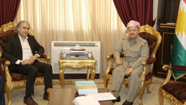 Yazar Jan Dost: Halk Barzani'ye umutla bakıyor