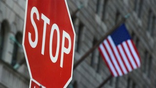 SWIFT, İran bankalarının erişimini askıya aldı