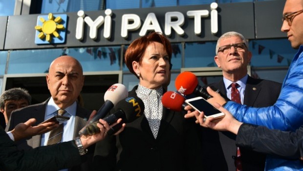 Akşener: AK Parti ile HDP arasında gizli görüşme yapılıyor