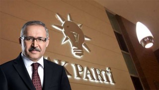 Selvi: AKP'de ilginç bir şey oluyor...