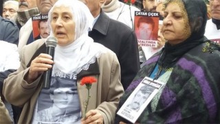 Cumartesi Anneleri 712. kez buluştu: Bir parça kemik istiyoruz