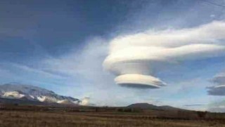 Bitlis'te sıradışı bulut tabakası görenleri şaşırttı