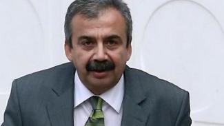 Sırrı Süreyya Önder cezaevinde