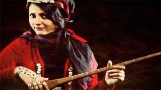 İstanbul'da gözaltına alınan Kürt sanatçı Yelda Abbasi, serbest bırakıldı