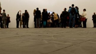 FARC’ın silahları parke taşı oldu