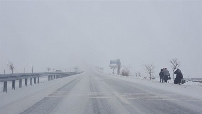 Bitlis'te eğitime bir günlük 'kar' arası