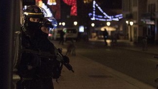 Fransa'da 'acil saldırı uyarısı' seviyesine geçildi