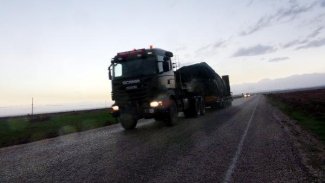 Rojava sınırına askeri sevkiyat başladı