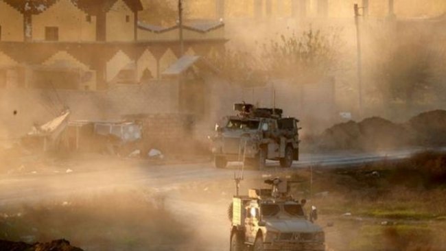 IŞİD, son kalesinden kaçmaya başladı