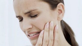 Diş eti iltihabı Alzheimer'a neden oluyor mu?