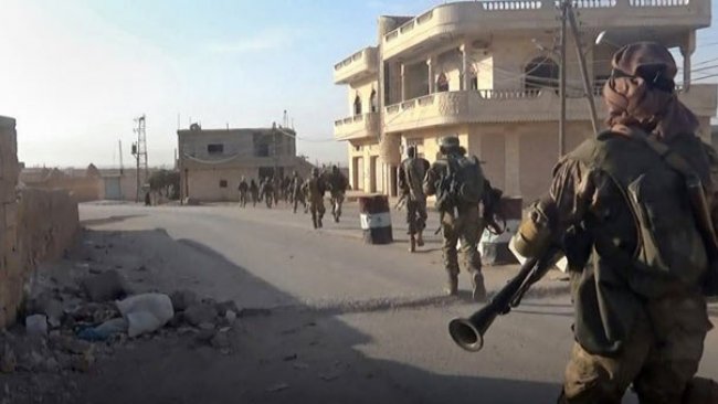 Tahrir el-Şam: İdlib-Efrin yolunu ele geçirdi