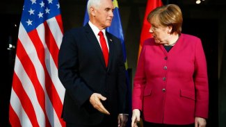Merkel ve Pence'ten Karşılıklı Sert Açıklamalar